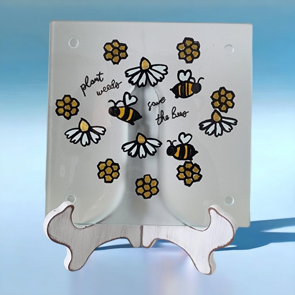 Mini Glass Cutting Boards/ Honey Bee Theme - Picture 2 of 3